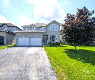 77 Carter Cres, House other with 4 bedrooms, 3 bathrooms and 4 parking in Arnprior ON | Image 1