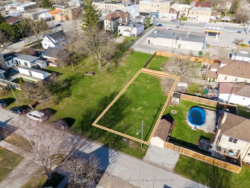 257 Pearl St, Parkhill, ON, N0M2K0 | Card Image