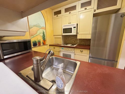 301-1055 Bay St, Toronto, ON, M5S3A3 | Card Image