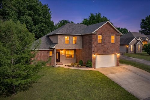 3088 N Dorchester Dr, Fayetteville, AR, 72703-4818 | Card Image