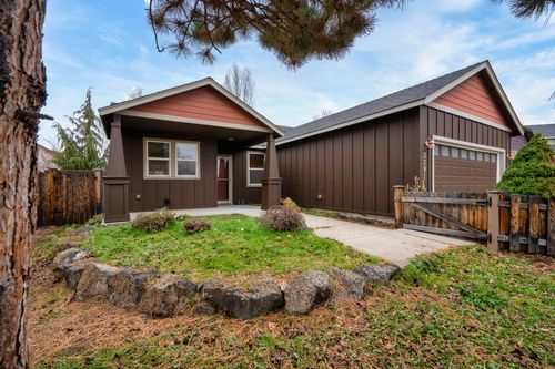 3391 Sw Metolius Meadow Ct, Redmond, OR, 97756-7523 | Card Image
