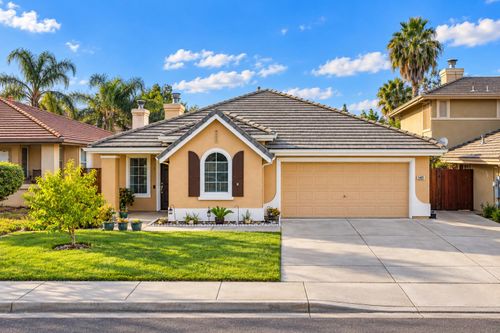 5400 Beckworth Way, Antelope, CA, 95843-4664 | Card Image