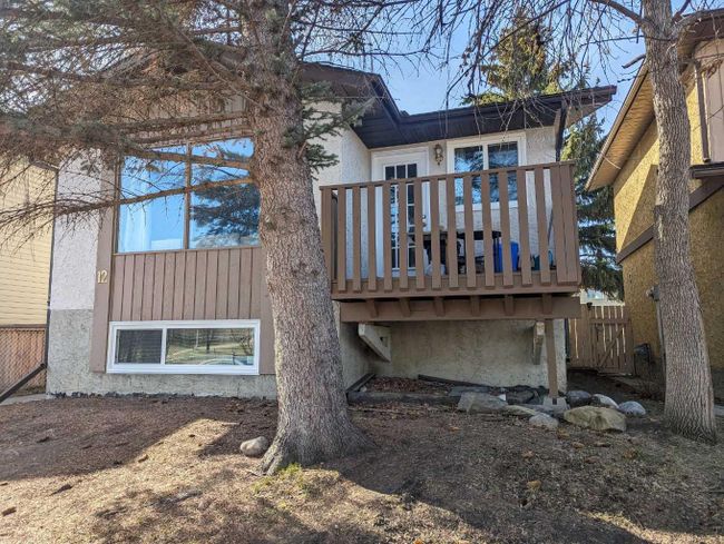 12 Shawmeadows Close Sw, Home with 4 bedrooms, 2 bathrooms and 2 parking in Calgary AB | Image 2
