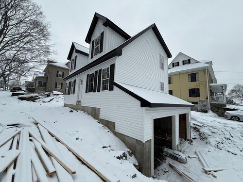 5 Richman St, Clinton, MA, 01510-3515 | Card Image