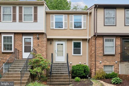 6842 Heatherway Ct, ALEXANDRIA, VA, 22315-3942 | Card Image