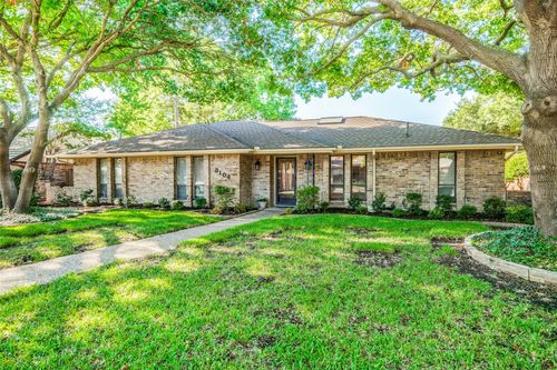 3104 Canterbury Dr, Plano, TX, 75075-3306 | Card Image