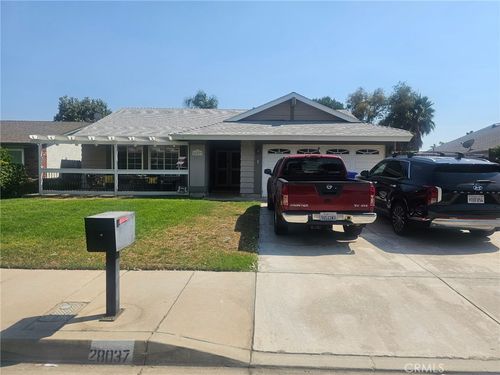 28037 Clifton Ave, Highland, CA, 92346 | Card Image