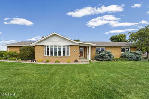 1993 N Genoa Clay Center Rd, Genoa, OH, 43430-1200 | Card Image