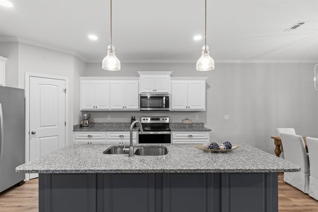 Residential in Headland 3