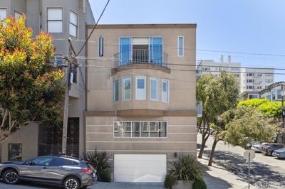 1017 Greenwich Street, Condo with 3 bedrooms, 3 bathrooms and 2 parking in San Francisco CA | Image 3