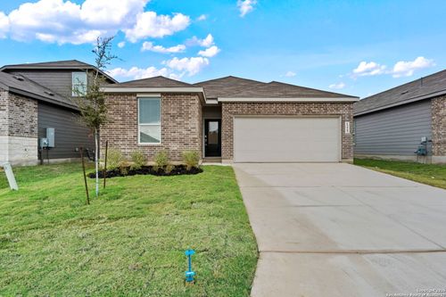 473 Wolf Crest Blvd, Seguin, TX, 78155 | Card Image