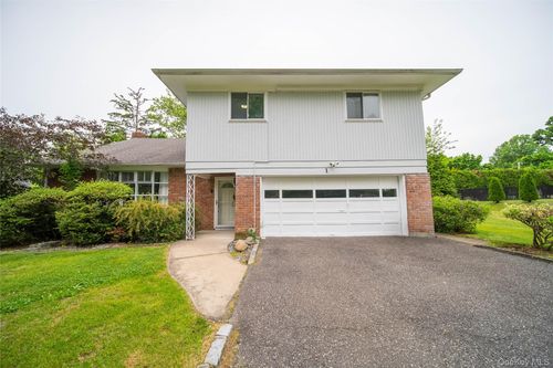 1 Horizon Rd, Great Neck, NY, 11020-1143 | Card Image
