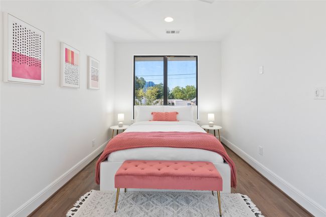 A - 5014 Mission Ave, Home with 4 bedrooms, 5 bathrooms and 4 parking in Dallas TX | Image 14
