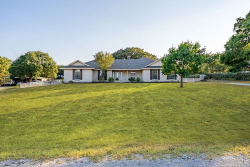 1213 Hillside Oaks Dr, La Vernia, TX, 78121-4734 | Card Image