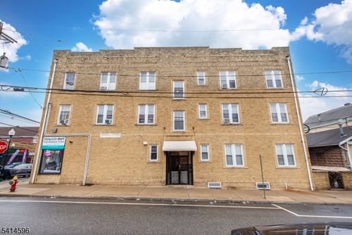 8-245 Lakeview Ave, Clifton, NJ, 07011-4013 | Card Image