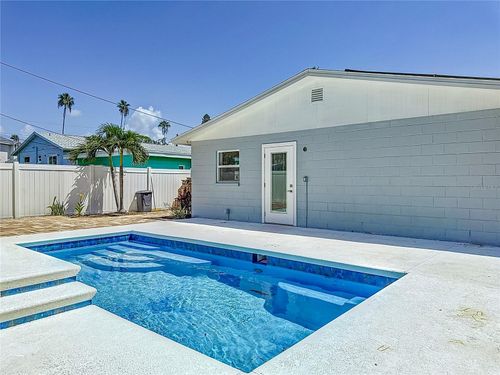 3768 Arkansas Ave Ne, ST PETERSBURG, FL, 33703-6018 | Card Image