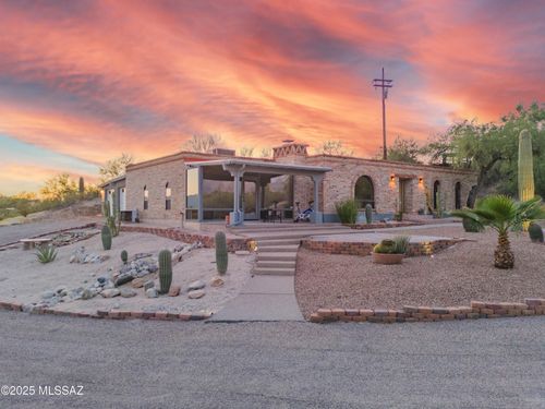1101 W Roller Coaster Rd, Tucson, AZ, 85704-2501 | Card Image