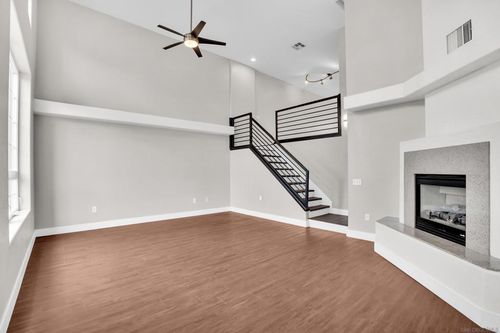 112 W Douglas Ave, El Cajon, CA, 92020 | Card Image