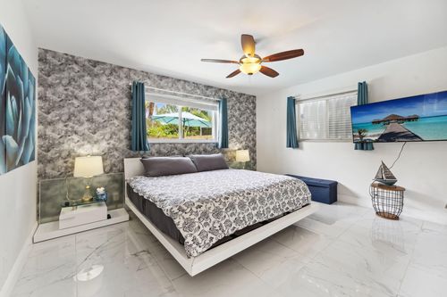 1243 Garfield St, Hollywood, FL, 33019-3123 | Card Image