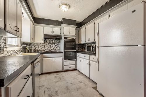 3204 Se 19th St, Del City, OK, 73115-1514 | Card Image