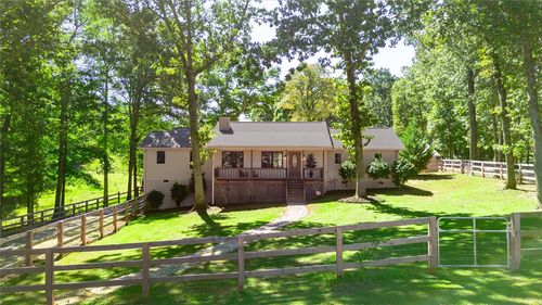 250 Hidden Springs Farm Dr, West Union, SC, 29696-3711 | Card Image