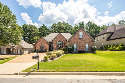 5326 Evergreen Creek Rd, Lakeland, TN, 38002-8756 | Card Image