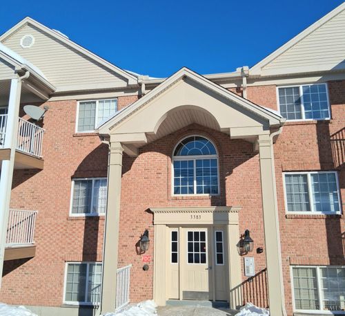 3383 Emerald Lakes Dr, Cincinnati, OH, 45211 | Card Image