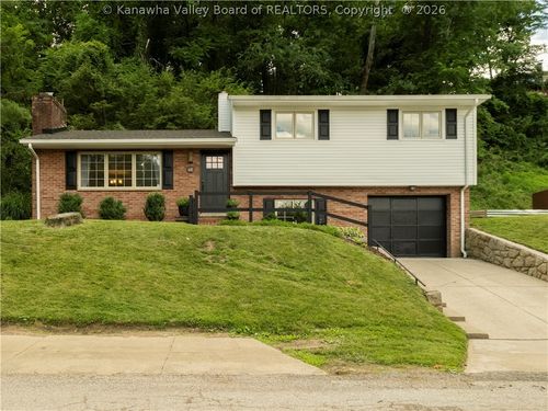 641 Gordon Dr, Charleston, WV, 25314-1751 | Card Image
