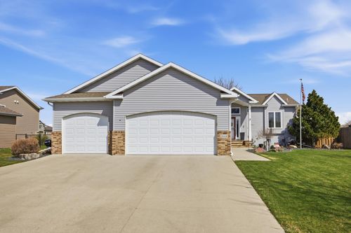 3644 Taylor St S, Fargo, ND, 58104-7588 | Card Image