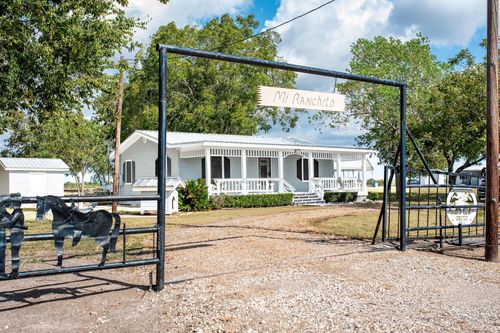 190 Hood Rd, Inez, TX, 77968-4603 | Card Image