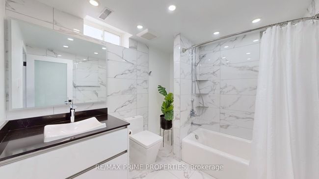 5 Mary Elizabeth Cres, House other with 5 bedrooms, 4 bathrooms and 4 parking in Markham ON | Image 41