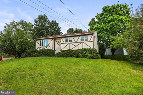 42 Mulberry Ct, DOVER, PA, 17315-1114 | Card Image