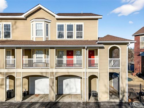 2714 Mcknight Crossing Ct, Saint Louis, MO, 63124-1690 | Card Image