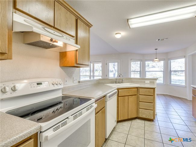 860 Brookside Dr, House other with 3 bedrooms, 2 bathrooms and null parking in Spring Branch TX | Image 6