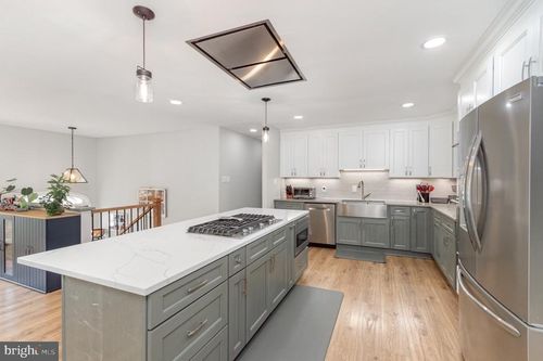 6208 Redwood Ln, ALEXANDRIA, VA, 22310-2935 | Card Image