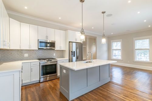 1-151 Beaver St, Boston, MA, 02136-1701 | Card Image