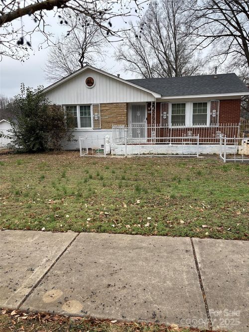 2836 Fordwood Dr, Charlotte, NC, 28208-5911 | Card Image