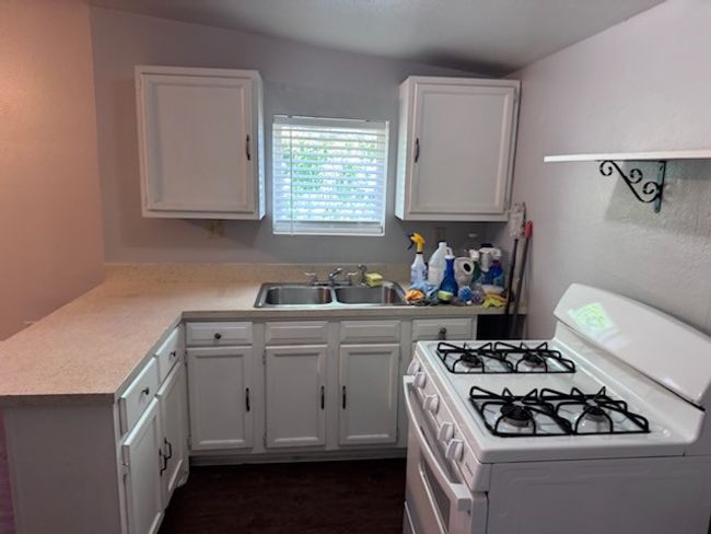 APT-3 - 409 W Franklin St, Condo with 1 bedrooms, 1 bathrooms and null parking in Waxahachie TX | Image 10