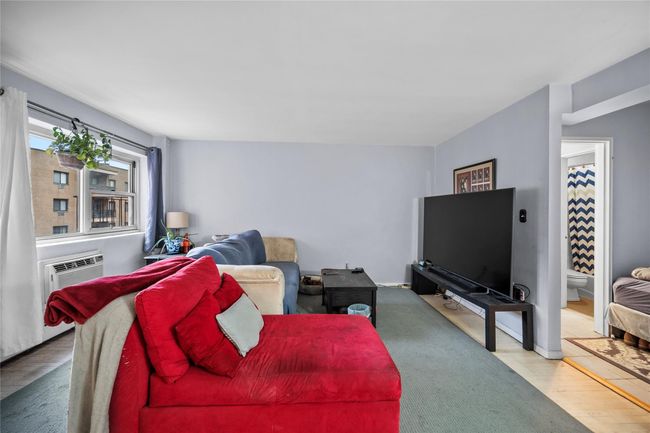 APT-610 - 80 E Hartsdale Ave, Home with 0 bedrooms, 1 bathrooms and 1 parking in Hartsdale NY | Image 5