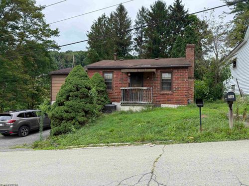 6013 Brown St, Clarksburg, WV, 26301-7116 | Card Image