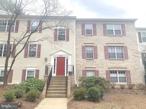 apt-44-7761 New Providence Dr, Falls Church, VA, 22042-4601 | Card Image
