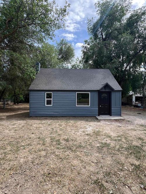 956 8th Ave N, Payette, ID, 83661-2218 | Card Image