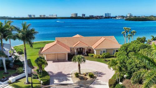 376 W Royal Flamingo Dr, SARASOTA, FL, 34236-1816 | Card Image