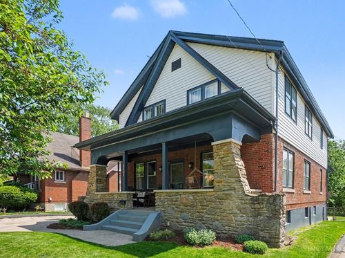 3231 Darwin Ave, Cincinnati, OH, 45211-5413 | Card Image