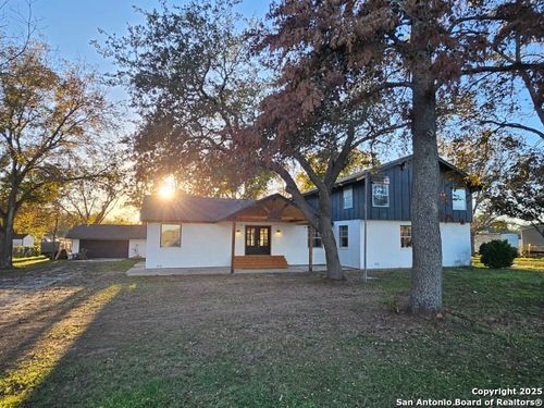 15285 S Skaggs Rd, Atascosa, TX, 78002-2222 | Card Image