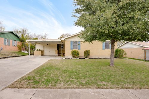 7924 Chaparral Dr, White Settlement, TX, 76108-3505 | Card Image