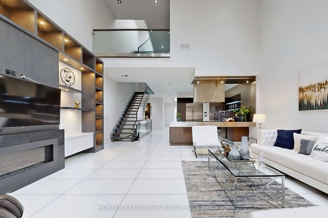 301 Jedburgh Rd, House other with 5 bedrooms, 4 bathrooms and 2 parking in Toronto ON | Image 5