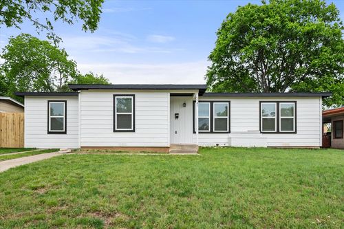 5745 Truelson Dr, Fort Worth, TX, 76134-1224 | Card Image