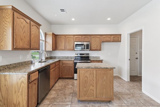 5901 Ozark Dr, House other with 3 bedrooms, 2 bathrooms and null parking in Fort Worth TX | Image 9
