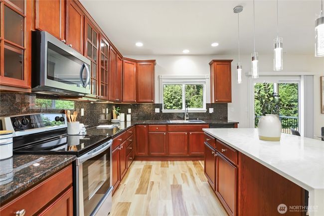 20317 124 Th Ave Ne, Townhouse with 3 bedrooms, 3 bathrooms and 4 parking in Bothell WA | Image 12
